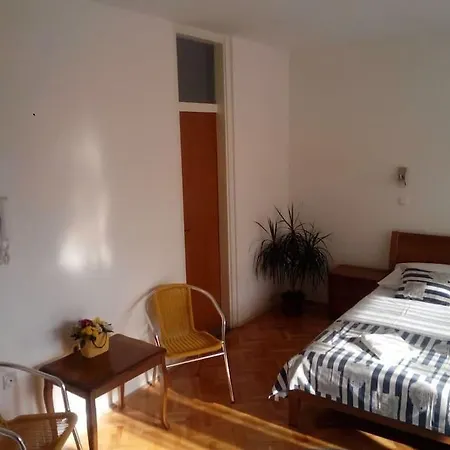 Riverside Apartment *
