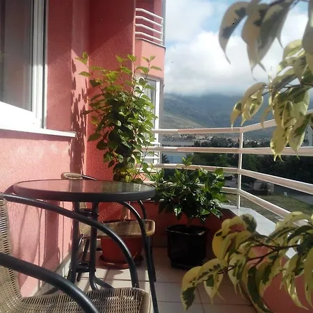 Riverside Apartment *